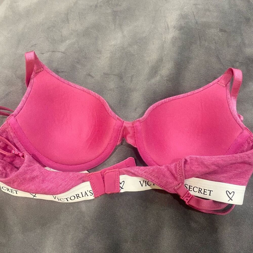 Victoria’s Secret T Shirt Bra Size 32a - Picture 5 of 7